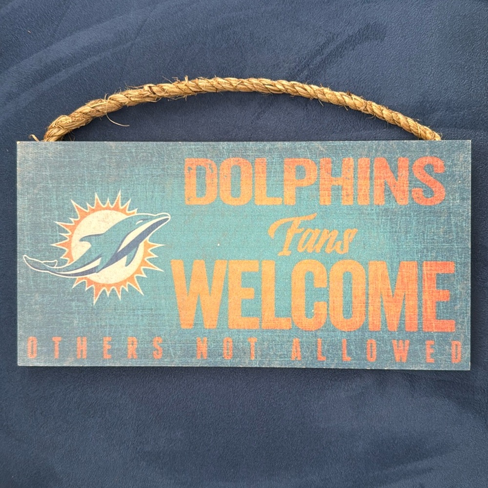 Miami Dolphins Fans Welcome Sign, NWT, Show your Team Spirit, 🎁